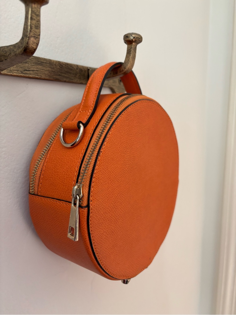 Italian Genuine Leather Orange Round Circle Bag Purse - Picture 3 of 5